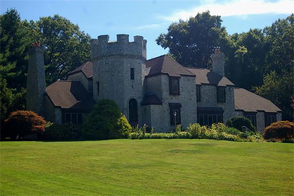 24  Lennon Rd,  Lincoln, RI