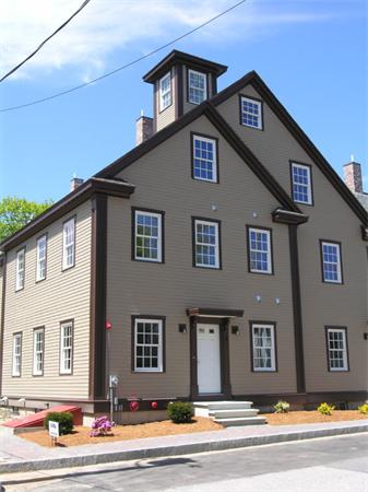 10 Pierce Street, Reading, MA