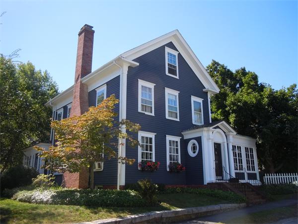 $549,000 - 5Br/3Ba -  for Sale in Amesbury