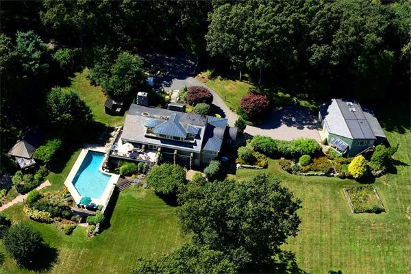 32 Hunting Lane, Sherborn, MA