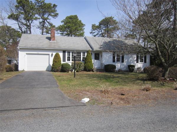 30  Captain Ryder Rd,  Yarmouth, MA