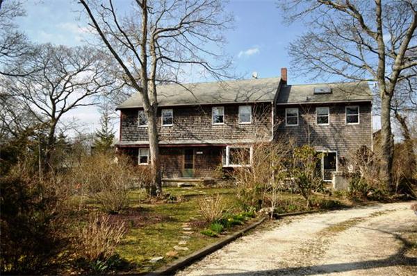 16 Inca Road, Oak Bluffs, MA