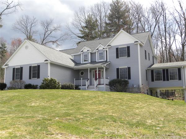 14  Sunset Way,  Tyngsborough, MA