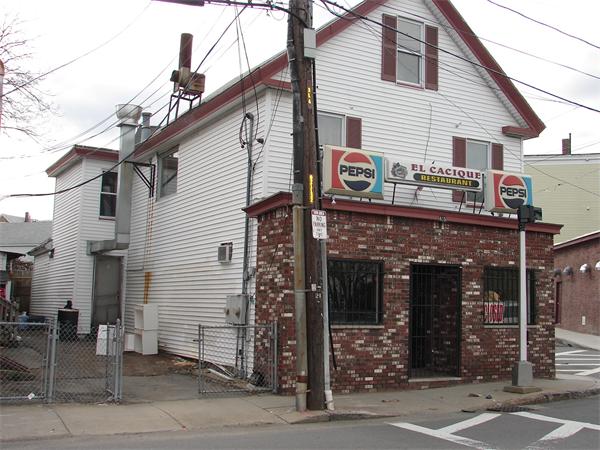 405 Lawrence St