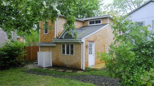 14  Myrtle Avenue,  Oak Bluffs, MA