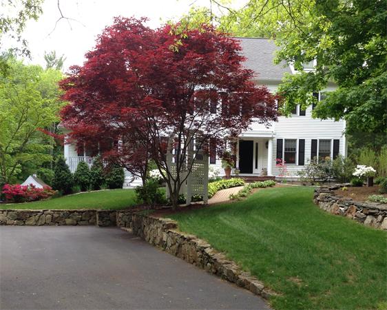 52 S Main St, Sherborn, MA