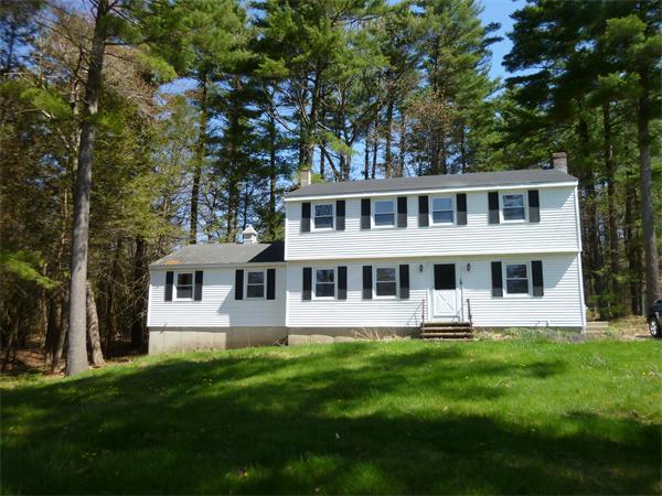 19 Regis Rd, Tewksbury, MA