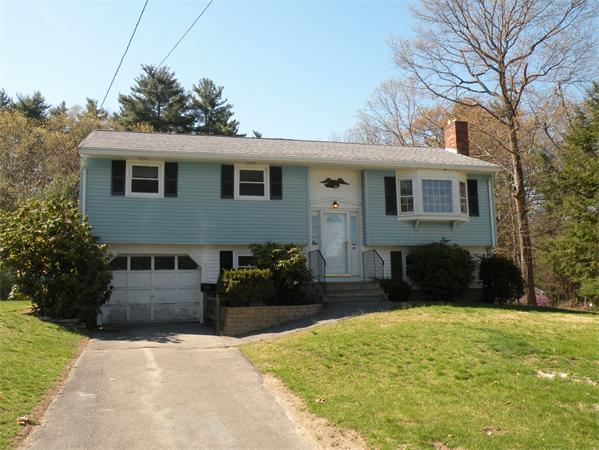 44  Arlington Street,  Tewksbury, MA