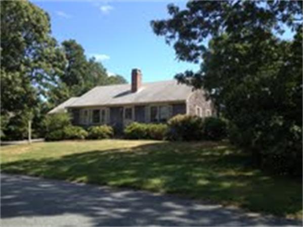11 Clinton Dr, Yarmouth, MA