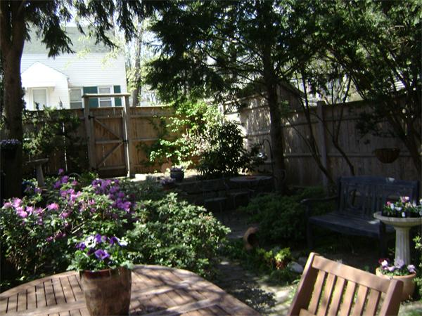 25  Munroe,  Newburyport, MA