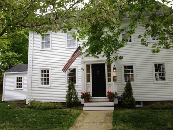 124  Salem st,  Reading, MA