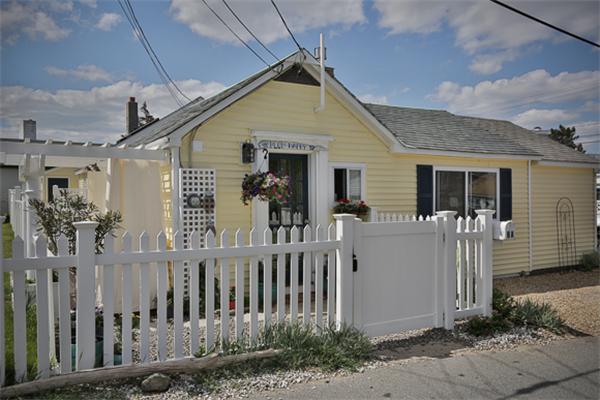 6 78 th, Newburyport, MA