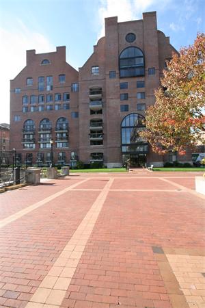 Lofts.com apartments, condos, coops, houses & commercial real estate - Waterfront Lofts (Condo)