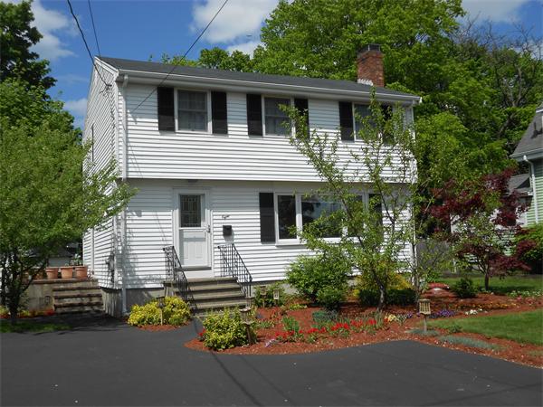 8 Bolton Street, Reading, MA