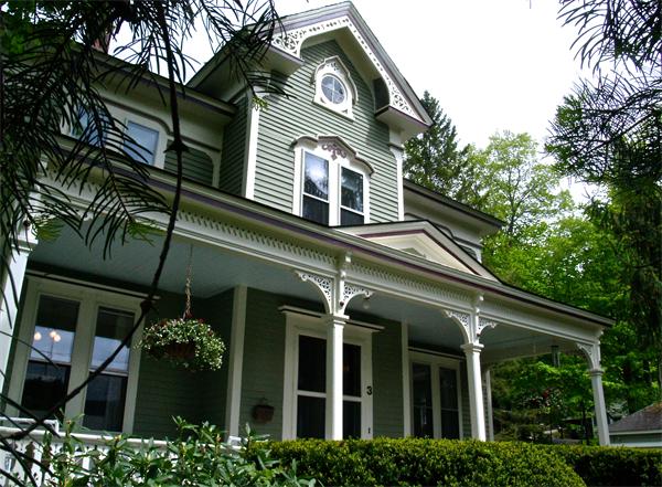 3  Pleasant Street,  Shelburne, MA