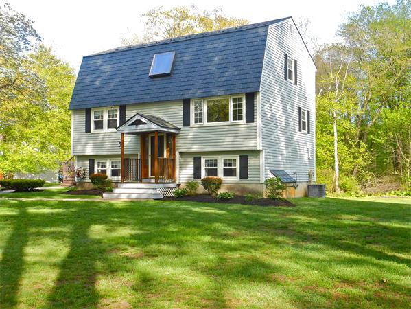 875  South St,  Tewksbury, MA