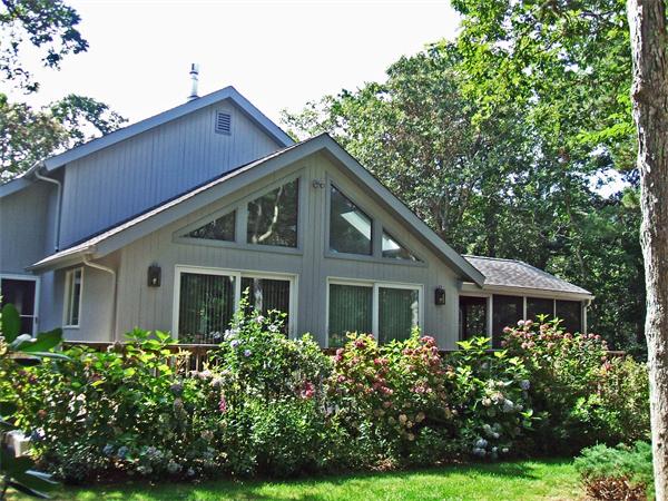 2  Hotchkiss,  Edgartown, MA