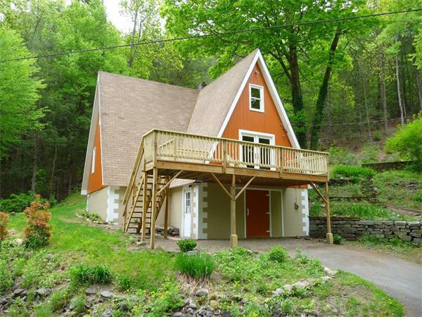 74  Dry Hill Rd.,  Montague, MA