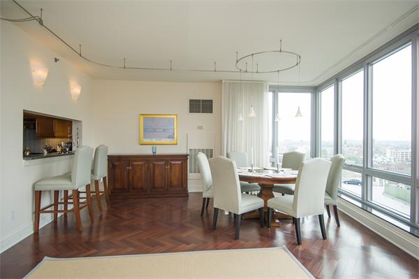 Lofts.com apartments, condos, coops, houses & commercial real estate - Back Bay Lofts (Condo)