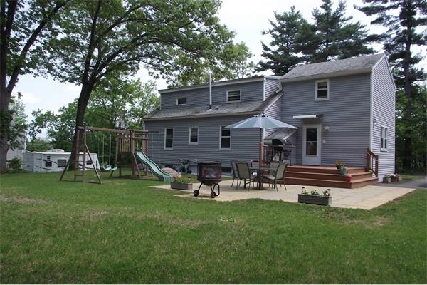 27  Maine Ave,  Fitchburg, MA