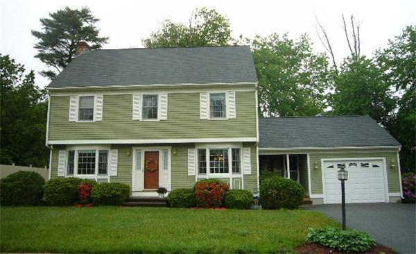 8  Cedar Grove Ave,  Tyngsborough, MA