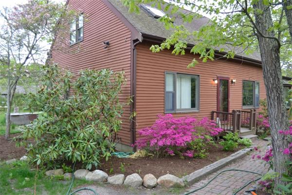 25  Teaberry Ln,  Edgartown, MA