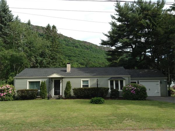 24  Vadnais St,  Easthampton, MA