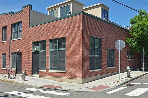 Lofts.com apartments, condos, coops, houses & commercial real estate - Cambridge Lofts (Condo)