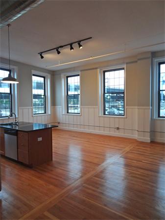 Lofts.com apartments, condos, coops, houses & commercial real estate - Charlestown Lofts (Apartment)