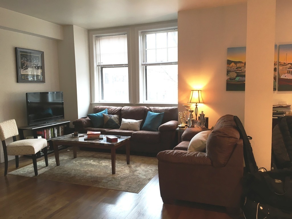 Beacon Hill Homes for Sale Metro Realty Corp.