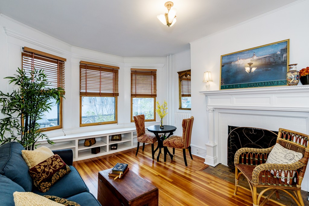 Cambridge MA Real Estate & Apartments for Rent Metro Realty Corp.