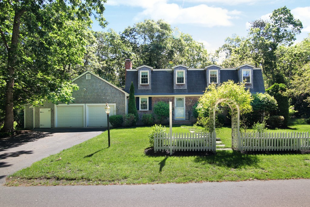 Luxury Homes For Sale in Barnstable, MA Barnstable MLS Search