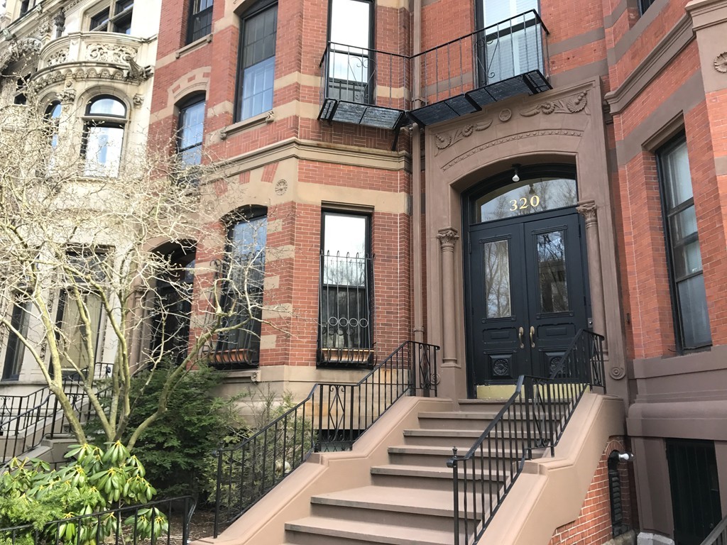 Back Bay Homes for Sale Metro Realty Corp.