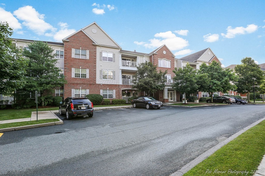 172 Haverhill St Unit 218 Andover Ma » Garden Style Condo for sale