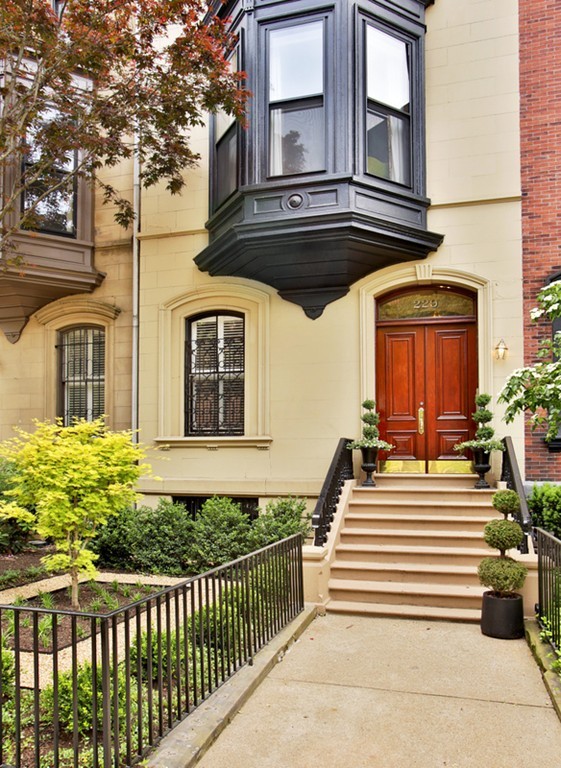 Back Bay Homes for Sale Metro Realty Corp.