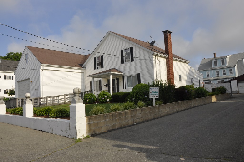 3 Bedroom Homes For Sale in New Bedford, MA New Bedford MLS Search