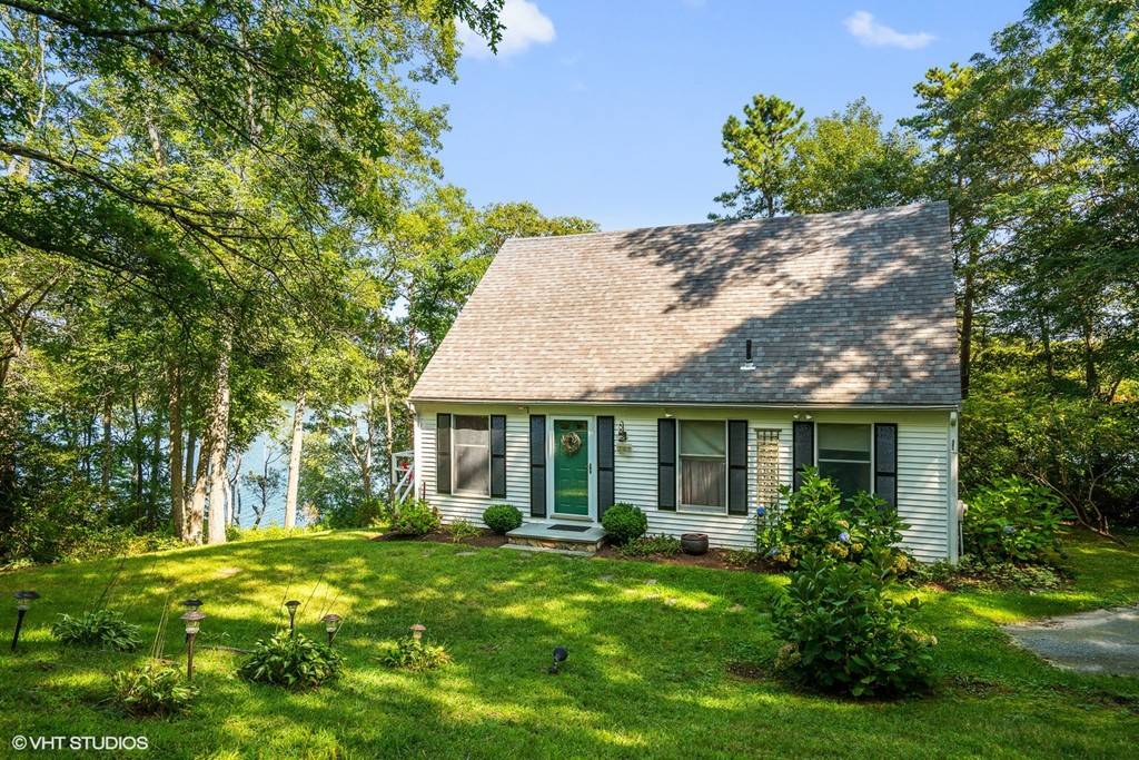 Luxury Homes For Sale in barnstable, MA barnstable MLS Search