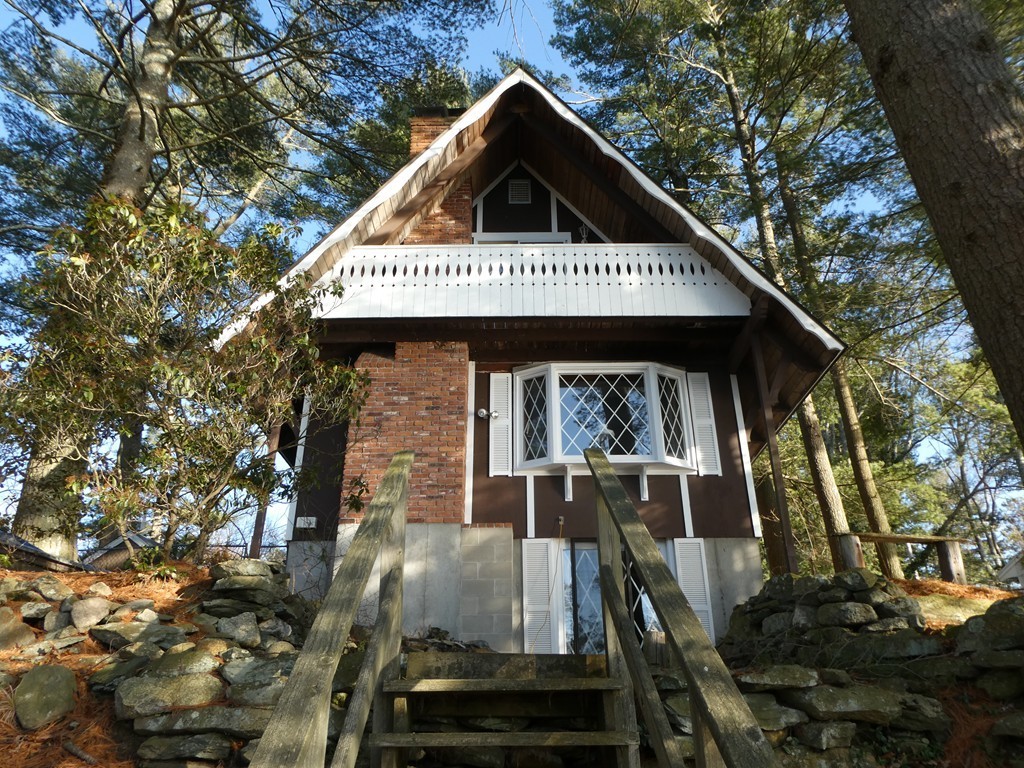 9 Lakeview Ter Unit Waterfront Middleboro Ma Contemporary For