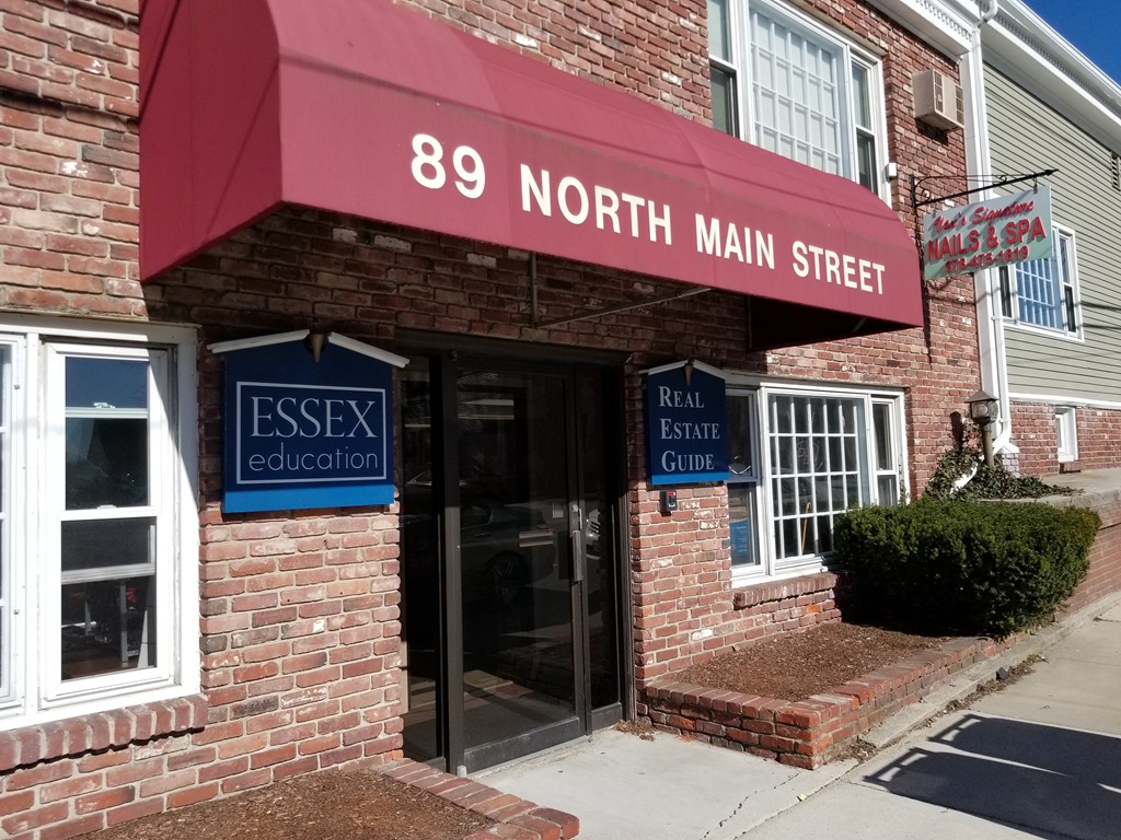 89 N Main St, Andover, MA 01810