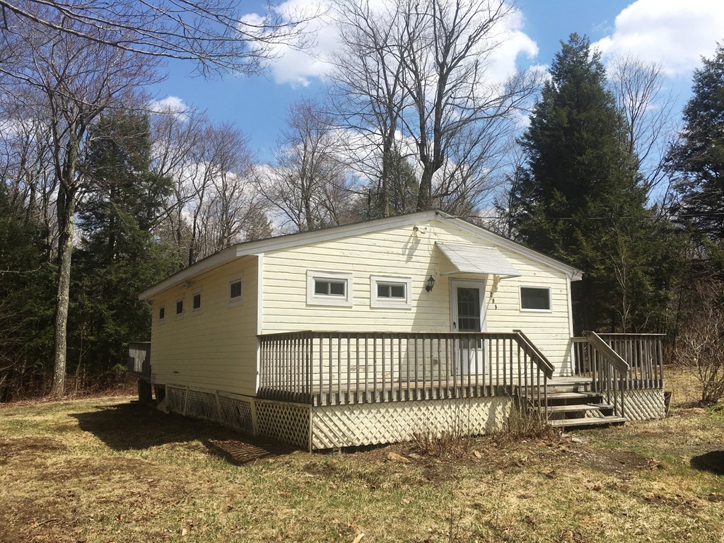 Homes for sale in the Sherwood Forest subdivision Becket, MA Real Estate