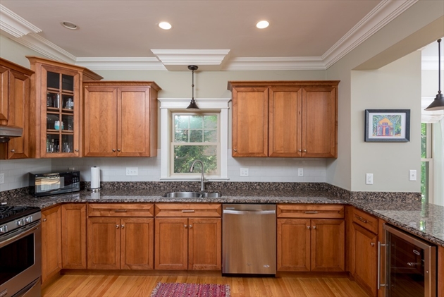 248 Presidents Lane Unit 4 Quincy Ma Colonial For Sale 725 000