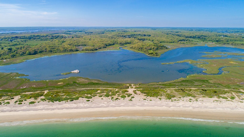 794 Horseneck Rd, Dartmouth, MA 02748