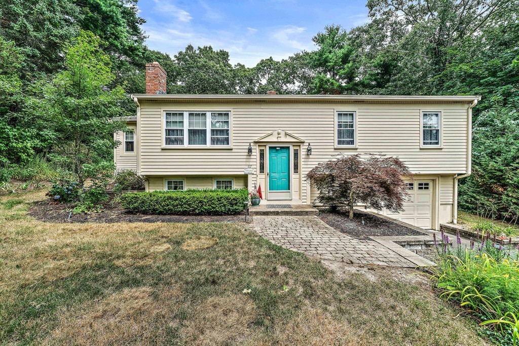 117 Whitford Cir, Marshfield, Massachusetts