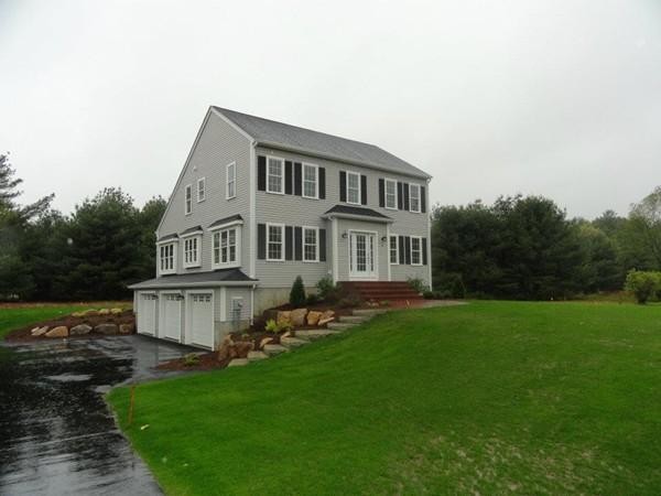 5 Tracie Ln, Bourne, Massachusetts