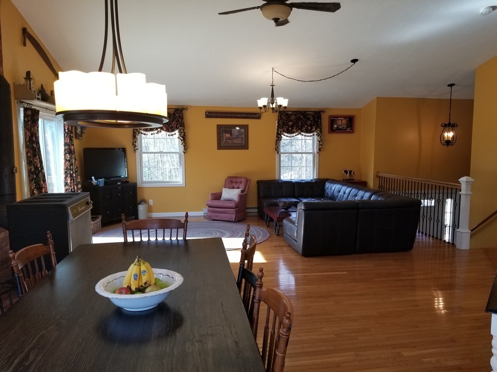 8 Smith Hanson Rd North Brookfield Ma 01535 331 900 Www