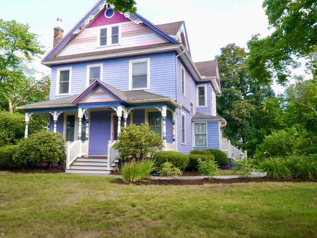 155 Northampton Rd, Amherst, MA 01002