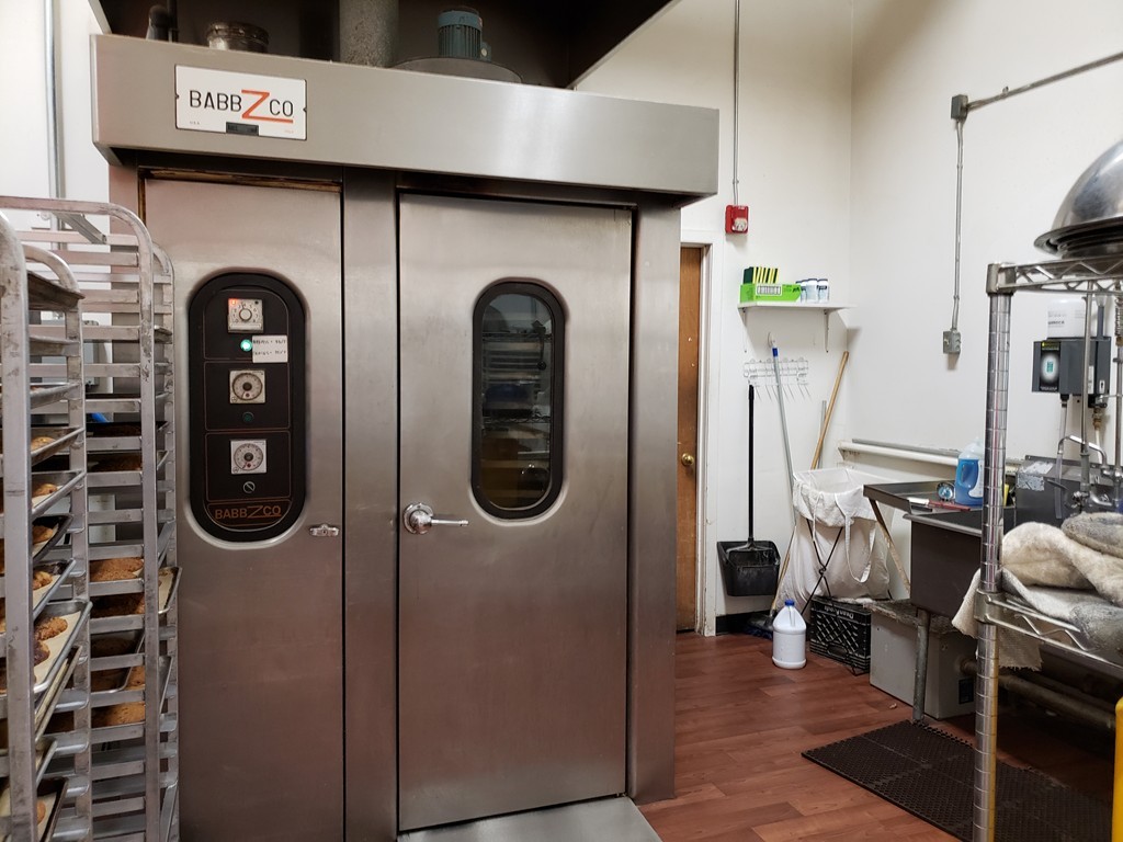 460 West Street, Amherst, MA 01002