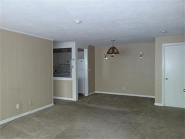 7 Tara Dr Unit 7 Weymouth Ma For Rent 1 400