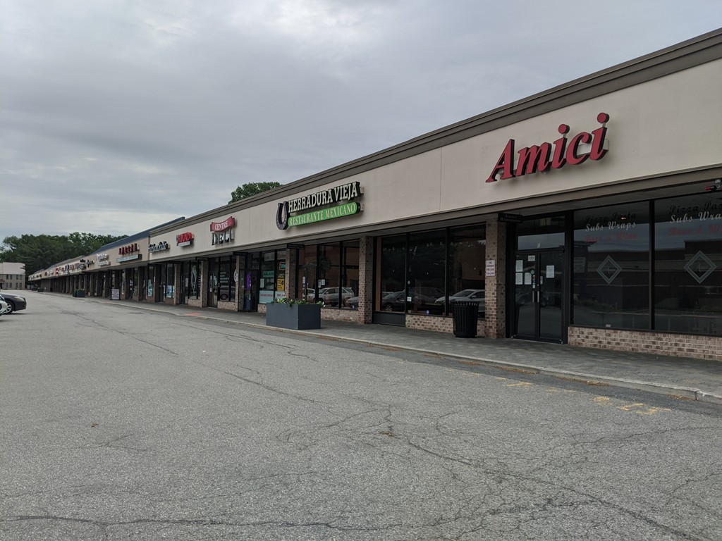 7 Summer St, Chelmsford, MA 01824