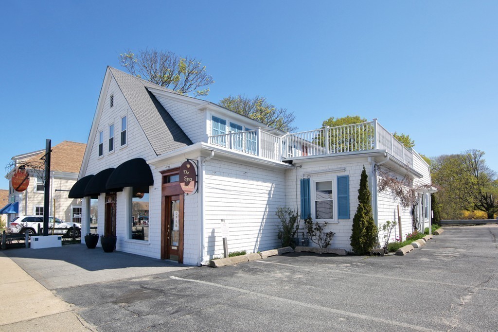 20 SEA. STREET, Barnstable, MA 02601